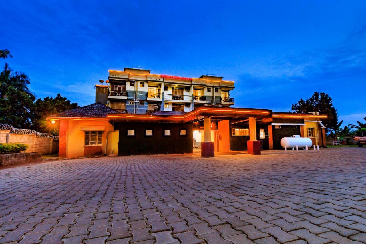 Frontiers Hotel Entebbe Exterior foto